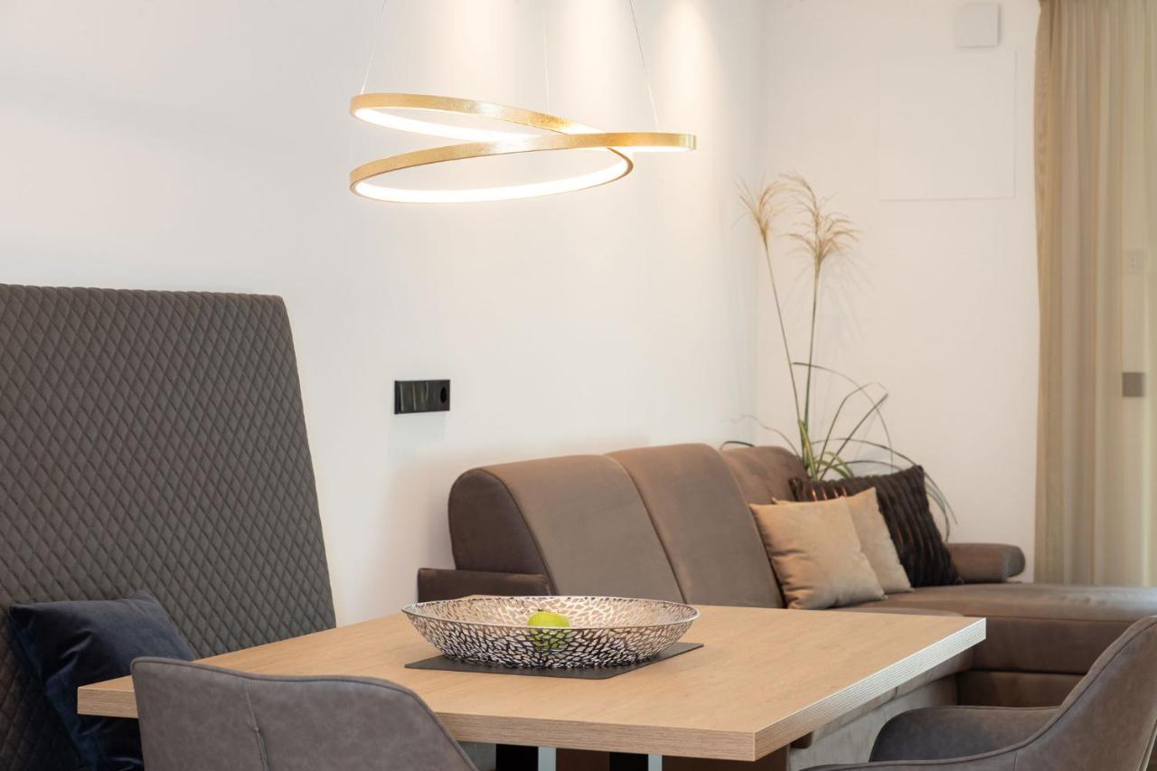 Nice Living Neue- Moderne Apartments Im Herzen Von Brixen - Kostenlose Brixencard - Ideal Fuer Familien, Paare, Geschaeftsreisende Und Allen Urlaubs Hungrigen Εξωτερικό φωτογραφία
