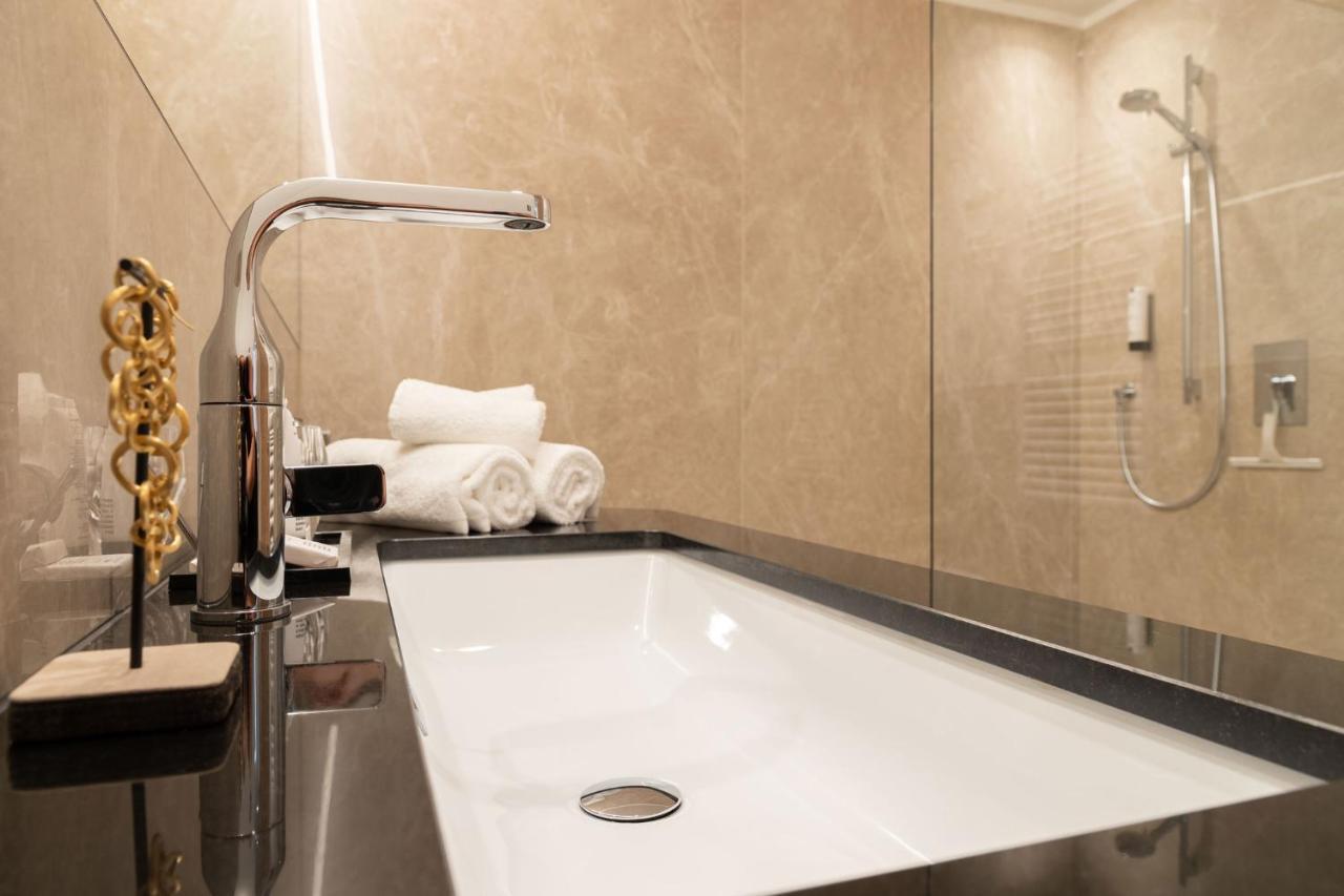 Nice Living Neue- Moderne Apartments Im Herzen Von Brixen - Kostenlose Brixencard - Ideal Fuer Familien, Paare, Geschaeftsreisende Und Allen Urlaubs Hungrigen Εξωτερικό φωτογραφία